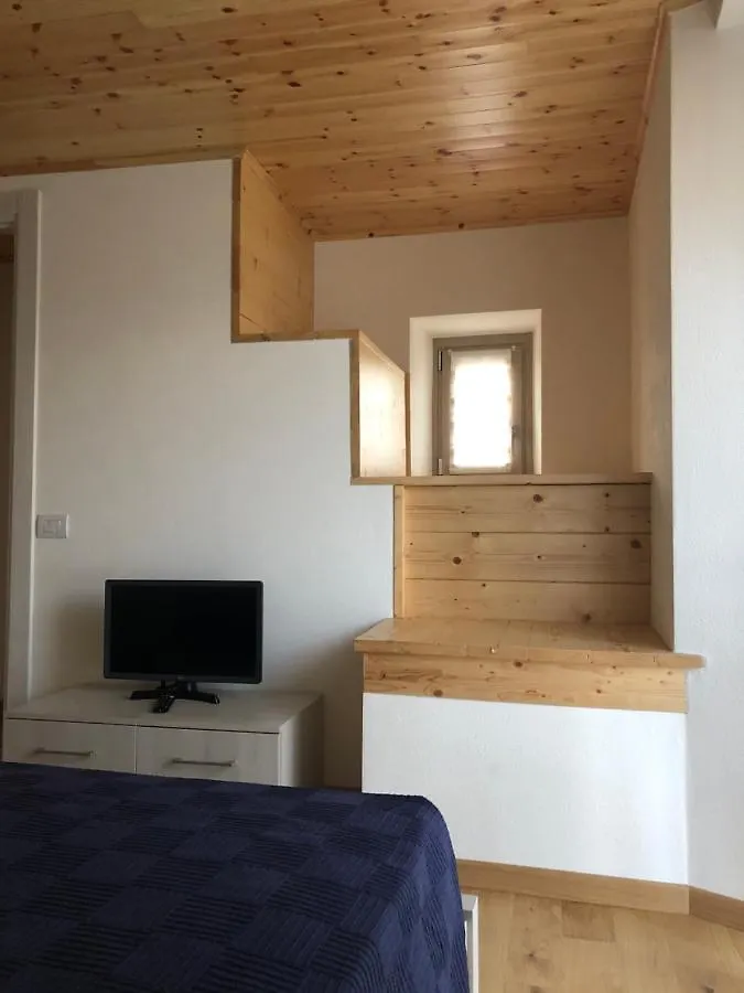 Apartment Appartamenti La Muraca Capizzone Italy